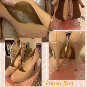New, never worn Gianni Bini heels.